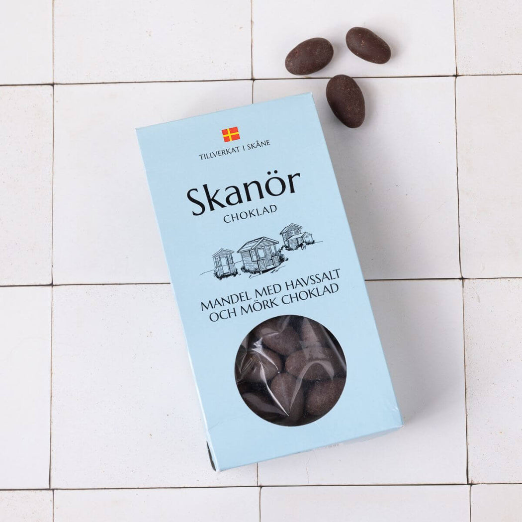 Skanör Almond with Sea Salt and Dark Chocolate
